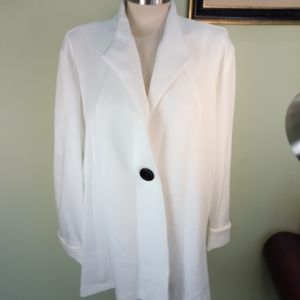 Top Season white silky blazer..2xl
